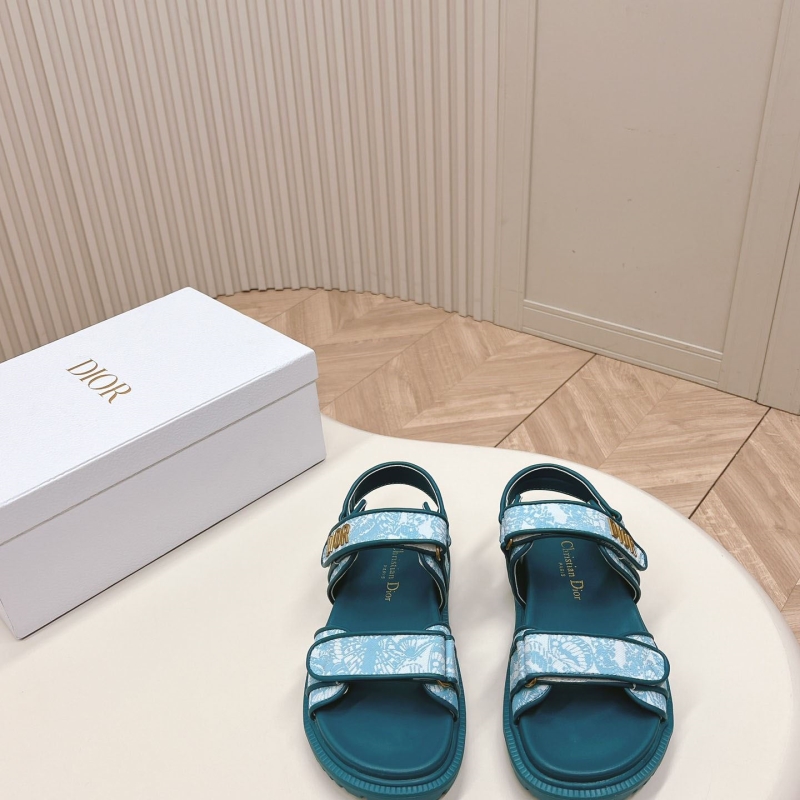 ch**an D*or sandals
